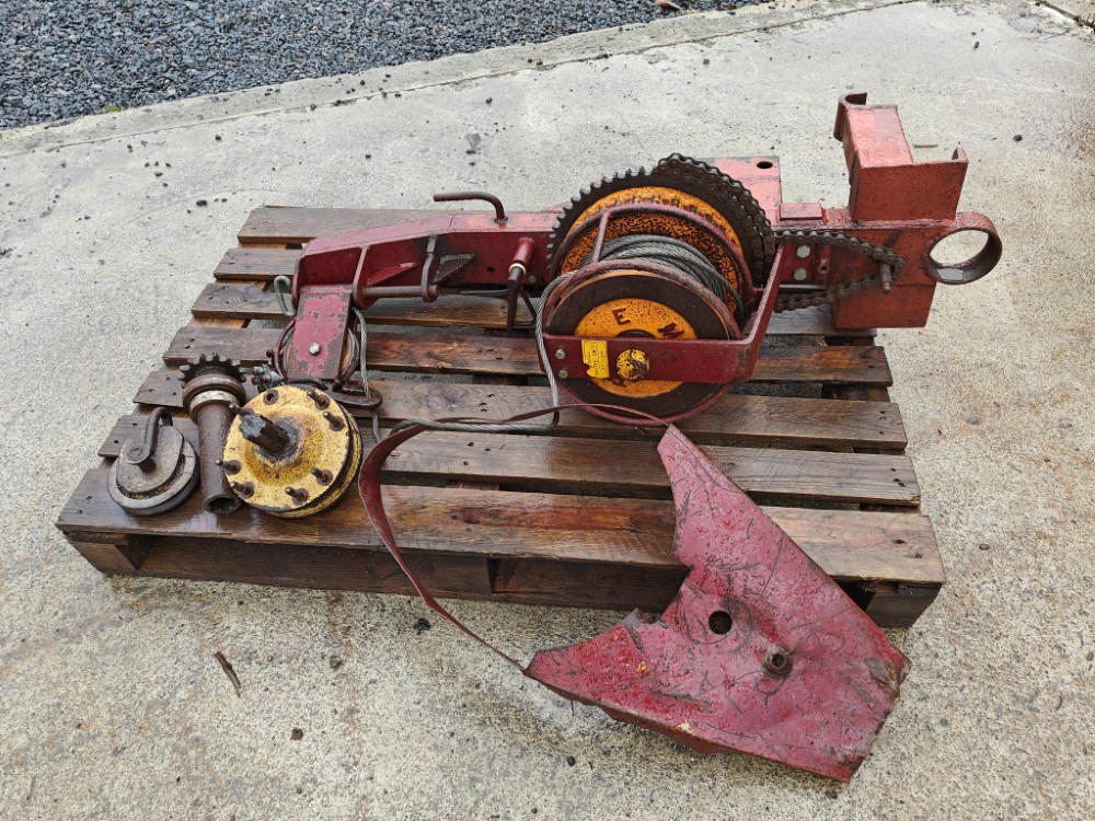 Remet Traktorivinssi - korjattavaksi - Astilladora de leña: foto 3 Remet Traktorivinssi - korjattavaksi - Astilladora de leña: foto 3