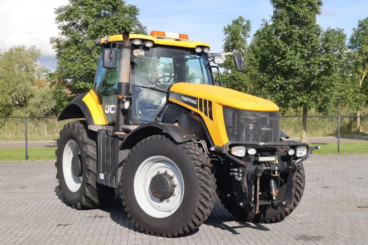 JCB 8250 FASTRAC | 70 KM/H | AIRCO - Tractor: foto 3 JCB 8250 FASTRAC | 70 KM/H | AIRCO - Tractor: foto 3