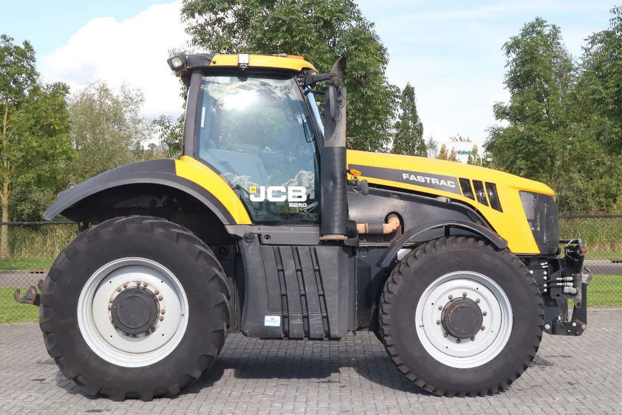 JCB 8250 FASTRAC | 70 KM/H | AIRCO - Tractor: foto 4 JCB 8250 FASTRAC | 70 KM/H | AIRCO - Tractor: foto 4