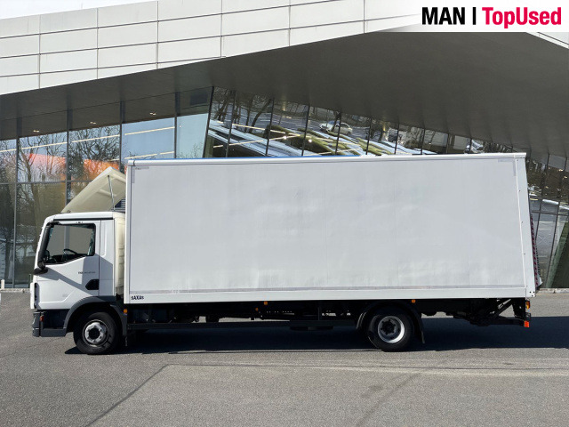 MAN TGL 12.250 4x2 BL CH KOFFER/LBW/DACHSPOILER Euro6 - Camión caja cerrada: foto 4 MAN TGL 12.250 4x2 BL CH KOFFER/LBW/DACHSPOILER Euro6 - Camión caja cerrada: foto 4