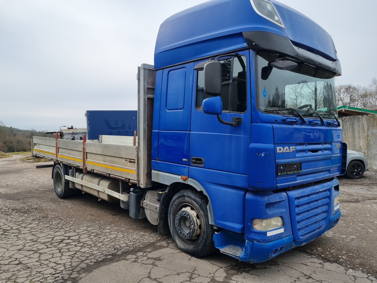 DAF XF 105.410 LD 4x2 EURO5 automat - Camión caja abierta: foto 3 DAF XF 105.410 LD 4x2 EURO5 automat - Camión caja abierta: foto 3