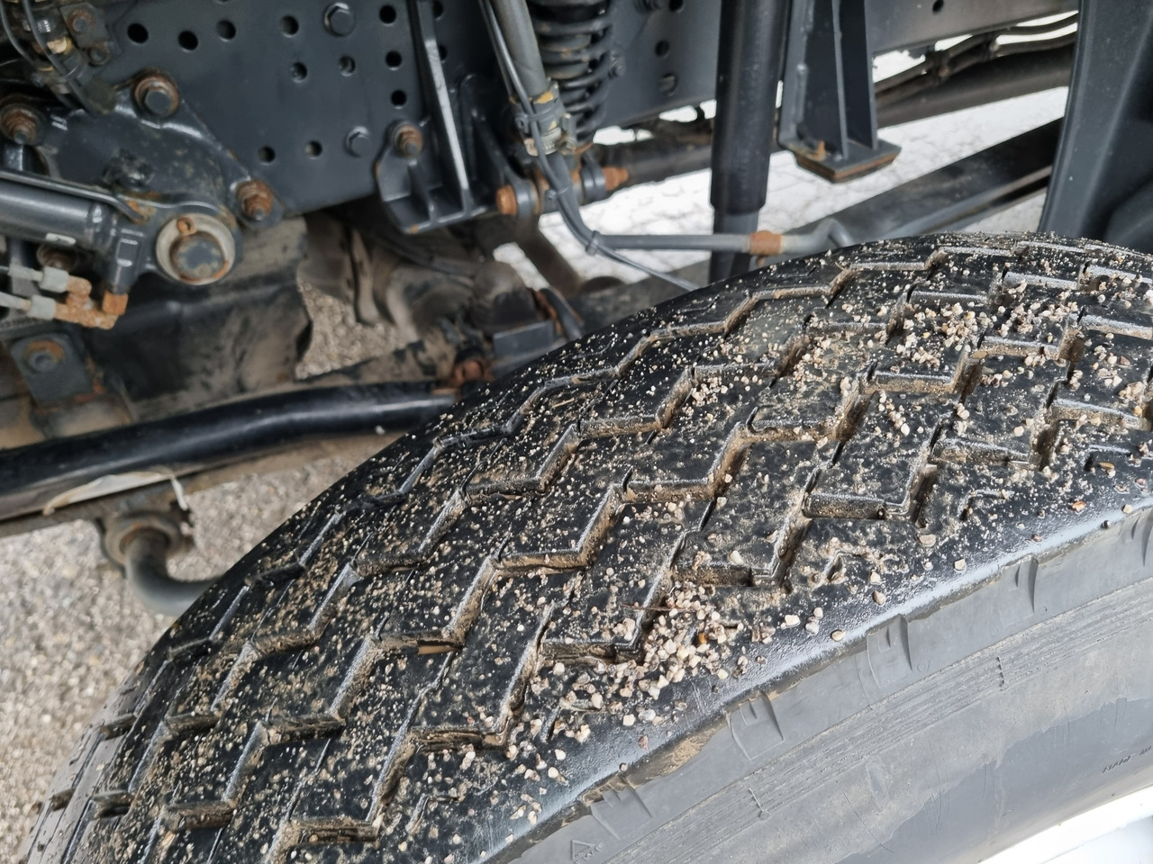 Leasing de MERCEDES-BENZ ATEGO 1323 4x4 ABROLKIPPER MERCEDES-BENZ ATEGO 1323 4x4 ABROLKIPPER: foto 8 Leasing de MERCEDES-BENZ ATEGO 1323 4x4 ABROLKIPPER MERCEDES-BENZ ATEGO 1323 4x4 ABROLKIPPER: foto 8