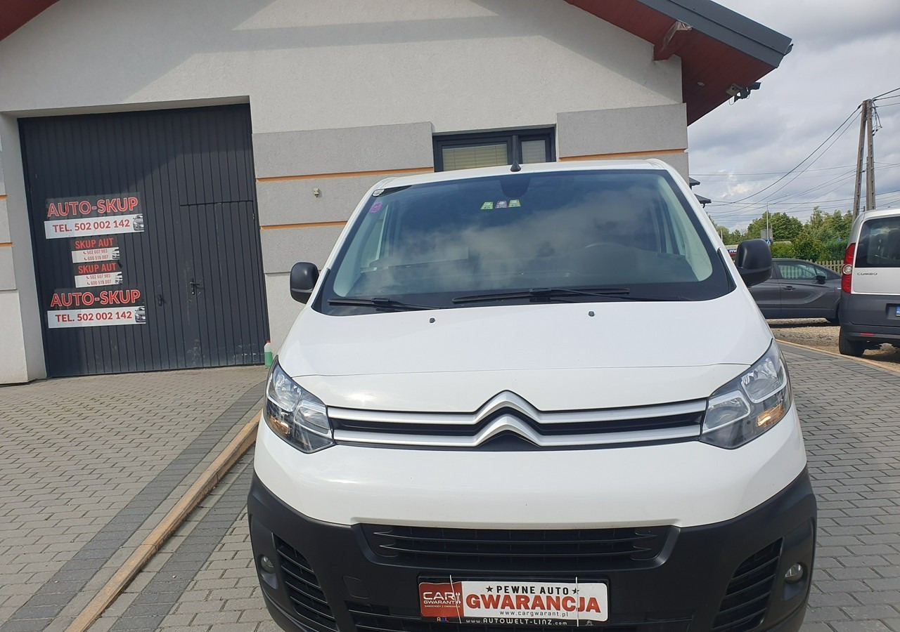 Opel Vivaro 2,0 Diesel | L3 H1 | Stan bdb *Long* - Furgón: foto 2 Opel Vivaro 2,0 Diesel | L3 H1 | Stan bdb *Long* - Furgón: foto 2