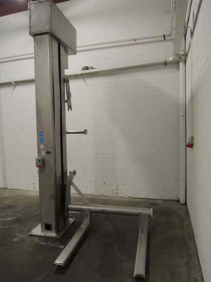 Carnitech Lifter L120 - Maquinaria de alimentación: foto 3 Carnitech Lifter L120 - Maquinaria de alimentación: foto 3