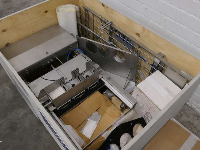 GEA paper interleaver PPI400 - Maquinaria de alimentación: foto 2 GEA paper interleaver PPI400 - Maquinaria de alimentación: foto 2