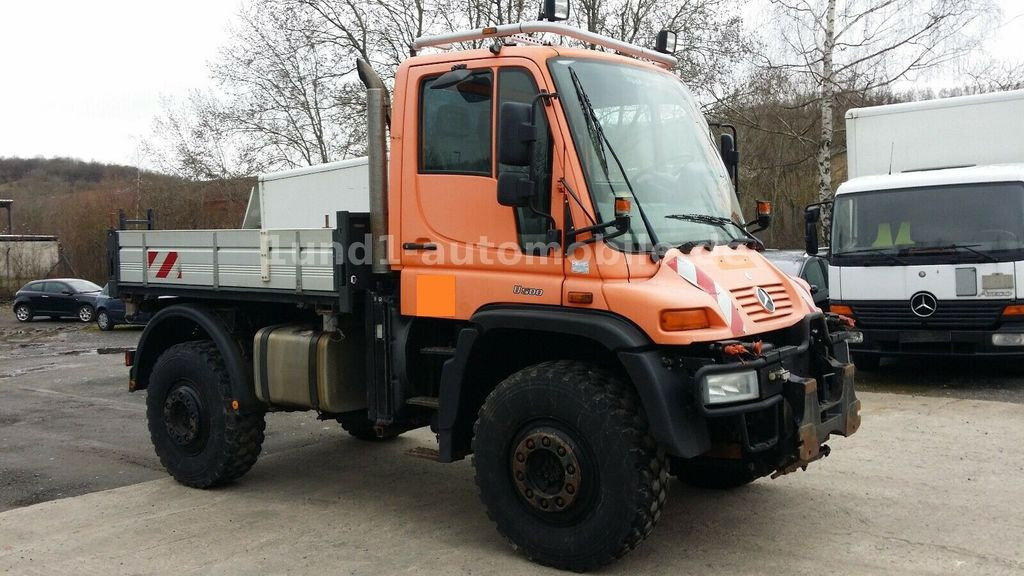 Mercedes-Benz Unimog U 500 Kipper Kommunalhydraulik U 300 400 U 500 Kipper Kommunalhydraulik U 300 400 - Vehículo municipal: foto 2 Mercedes-Benz Unimog U 500 Kipper Kommunalhydraulik U 300 400 U 500 Kipper Kommunalhydraulik U 300 400 - Vehículo municipal: foto 2