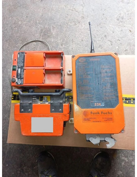 Liebherr HBC radio control 112/132/140/180EC-H - Grúa torre: foto 1 Liebherr HBC radio control 112/132/140/180EC-H - Grúa torre: foto 1