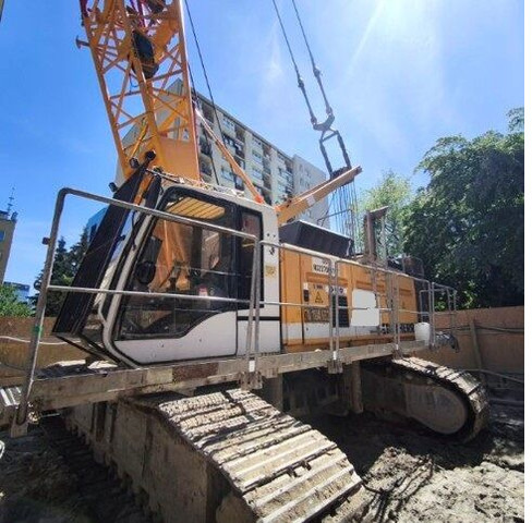 Liebherr HS855 HD, 23m jib, 2006 yom - Grúa sobre orugas: foto 1 Liebherr HS855 HD, 23m jib, 2006 yom - Grúa sobre orugas: foto 1