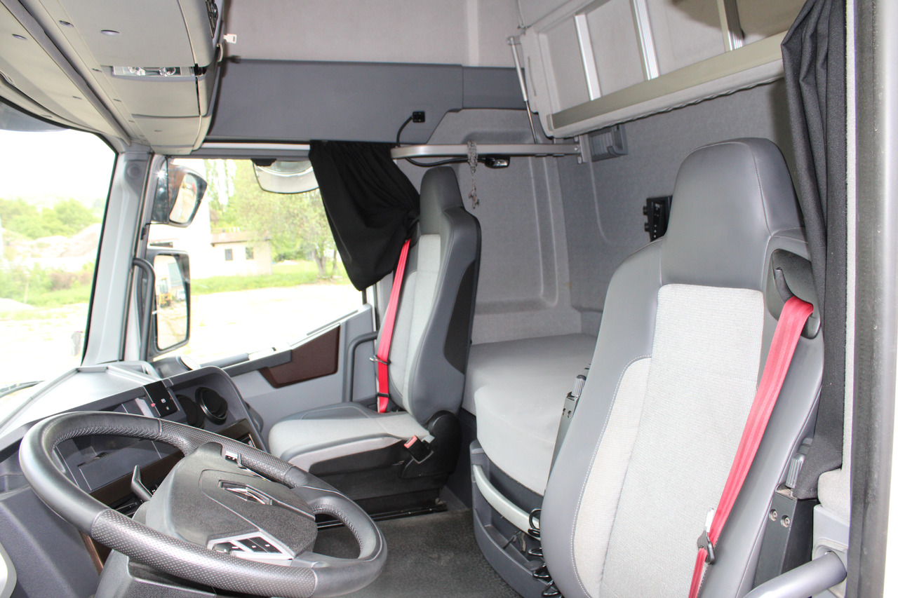 Cabeza tractora Renault T460: foto 6