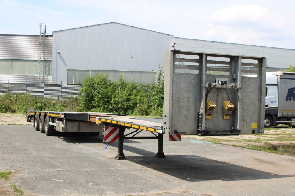 FAYMONVILLE MAX TRAILER MAX 200, ZVEDACÍ, ŘÍZENÁ NÁPRAVA - Semirremolque plataforma/ Caja abierta: foto 1 FAYMONVILLE MAX TRAILER MAX 200, ZVEDACÍ, ŘÍZENÁ NÁPRAVA - Semirremolque plataforma/ Caja abierta: foto 1