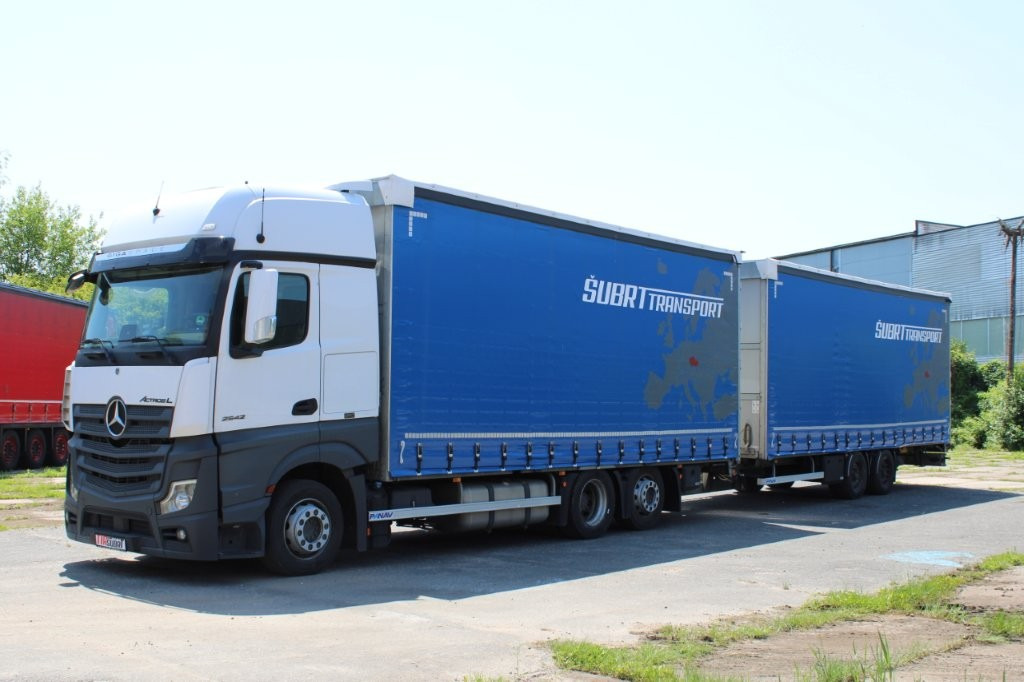 Mercedes-Benz Actros 2542 NAVIGACE + PANAV (8,20m x 2,48m x 3m) - Camión lona: foto 2 Mercedes-Benz Actros 2542 NAVIGACE + PANAV (8,20m x 2,48m x 3m) - Camión lona: foto 2