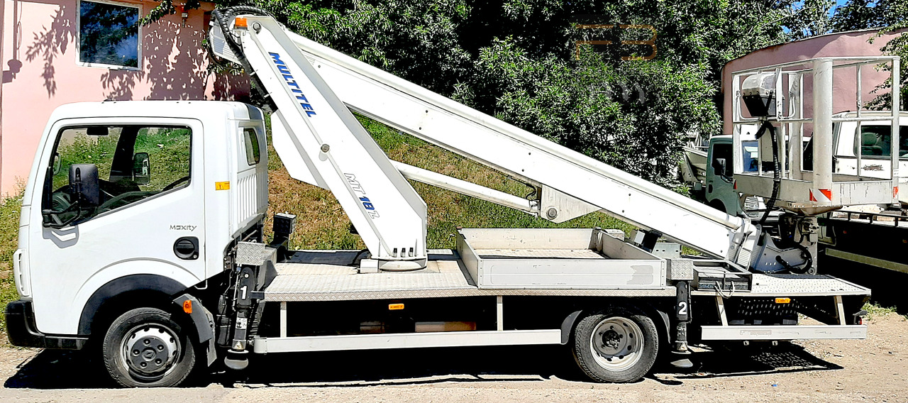 MULTITEL MT 182 DS - Camión con plataforma elevadora: foto 4 MULTITEL MT 182 DS - Camión con plataforma elevadora: foto 4