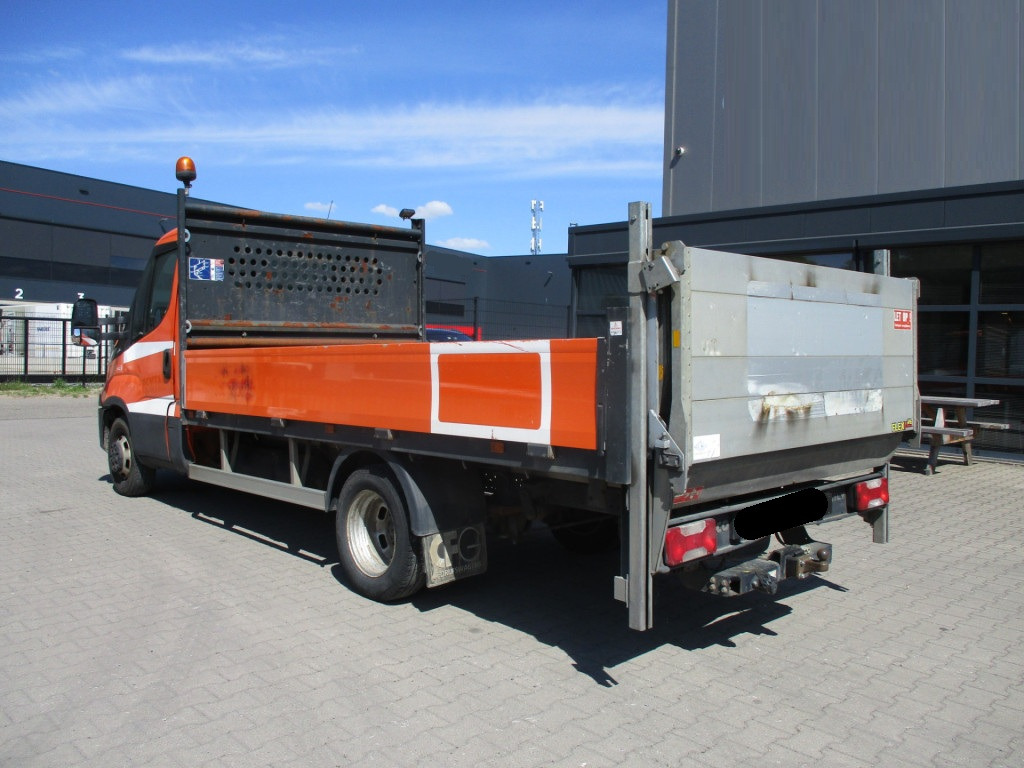 IVECO DAILY 35-140 - Caja abierta furgoneta: foto 4 IVECO DAILY 35-140 - Caja abierta furgoneta: foto 4