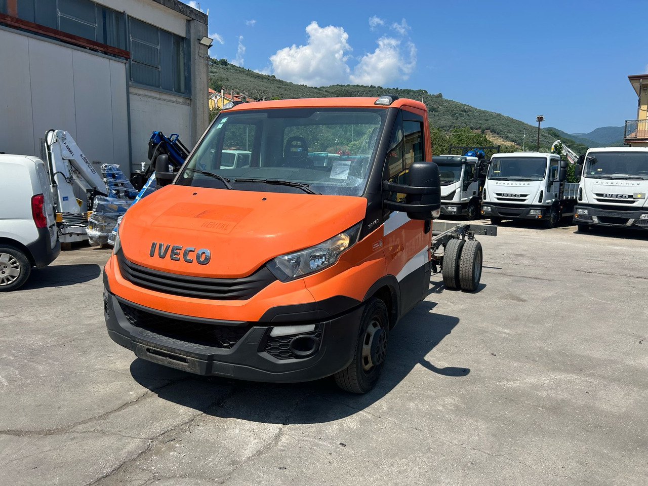 IVECO DAILY 35-140 - Caja abierta furgoneta: foto 3 IVECO DAILY 35-140 - Caja abierta furgoneta: foto 3