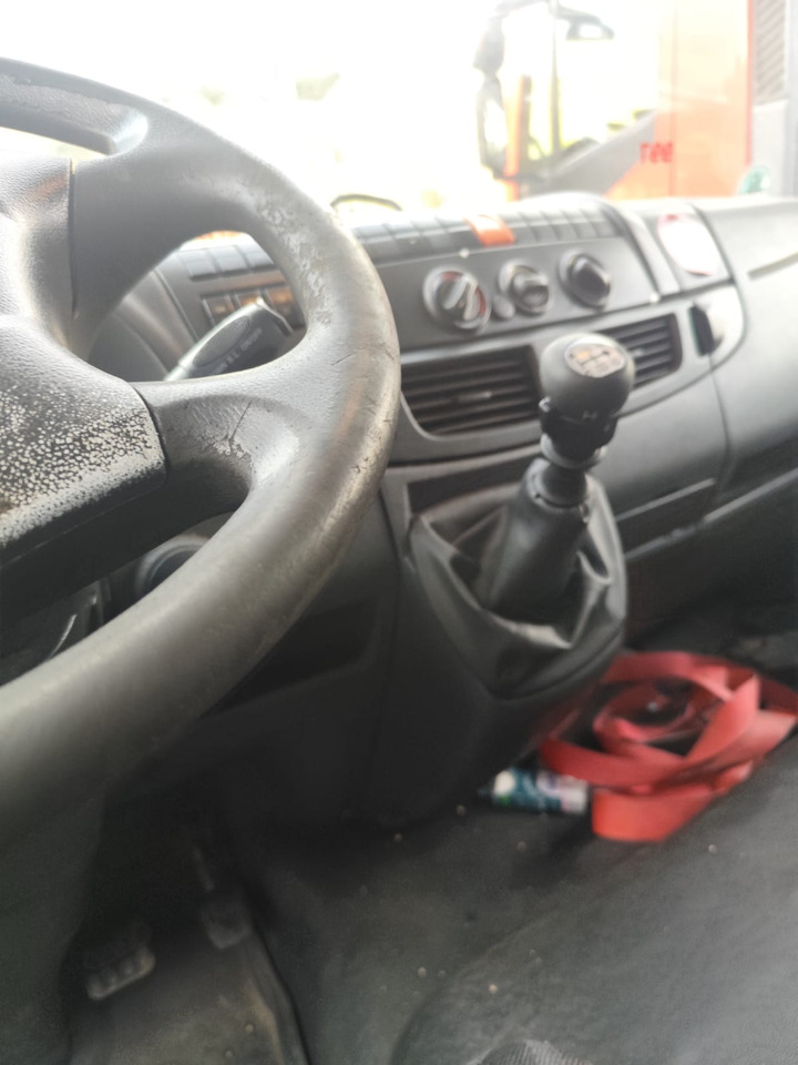 IVECO EUROCARGO 120E28P - Camión chasis: foto 3 IVECO EUROCARGO 120E28P - Camión chasis: foto 3