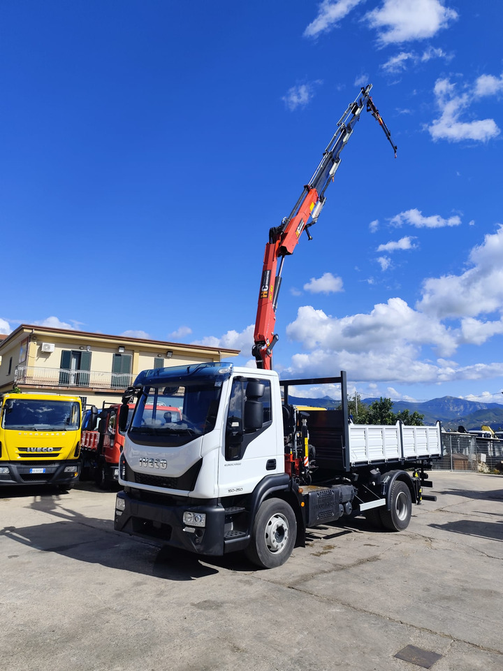 IVECO EUROCARGO 160-250 - Camión grúa, Camión volquete: foto 3 IVECO EUROCARGO 160-250 - Camión grúa, Camión volquete: foto 3