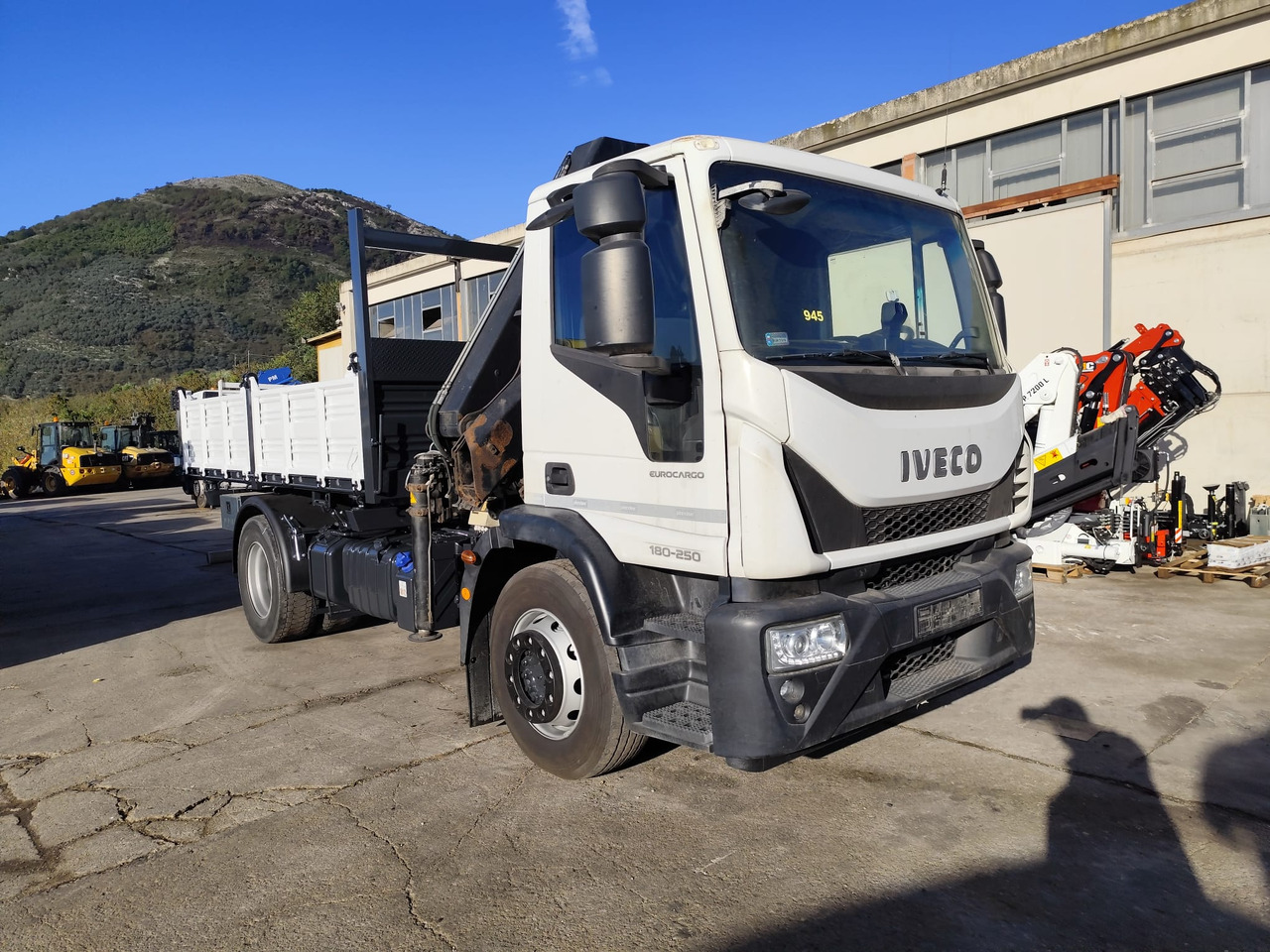 IVECO EUROCARGO 180-250 - Camión grúa, Camión grúa: foto 4 IVECO EUROCARGO 180-250 - Camión grúa, Camión grúa: foto 4