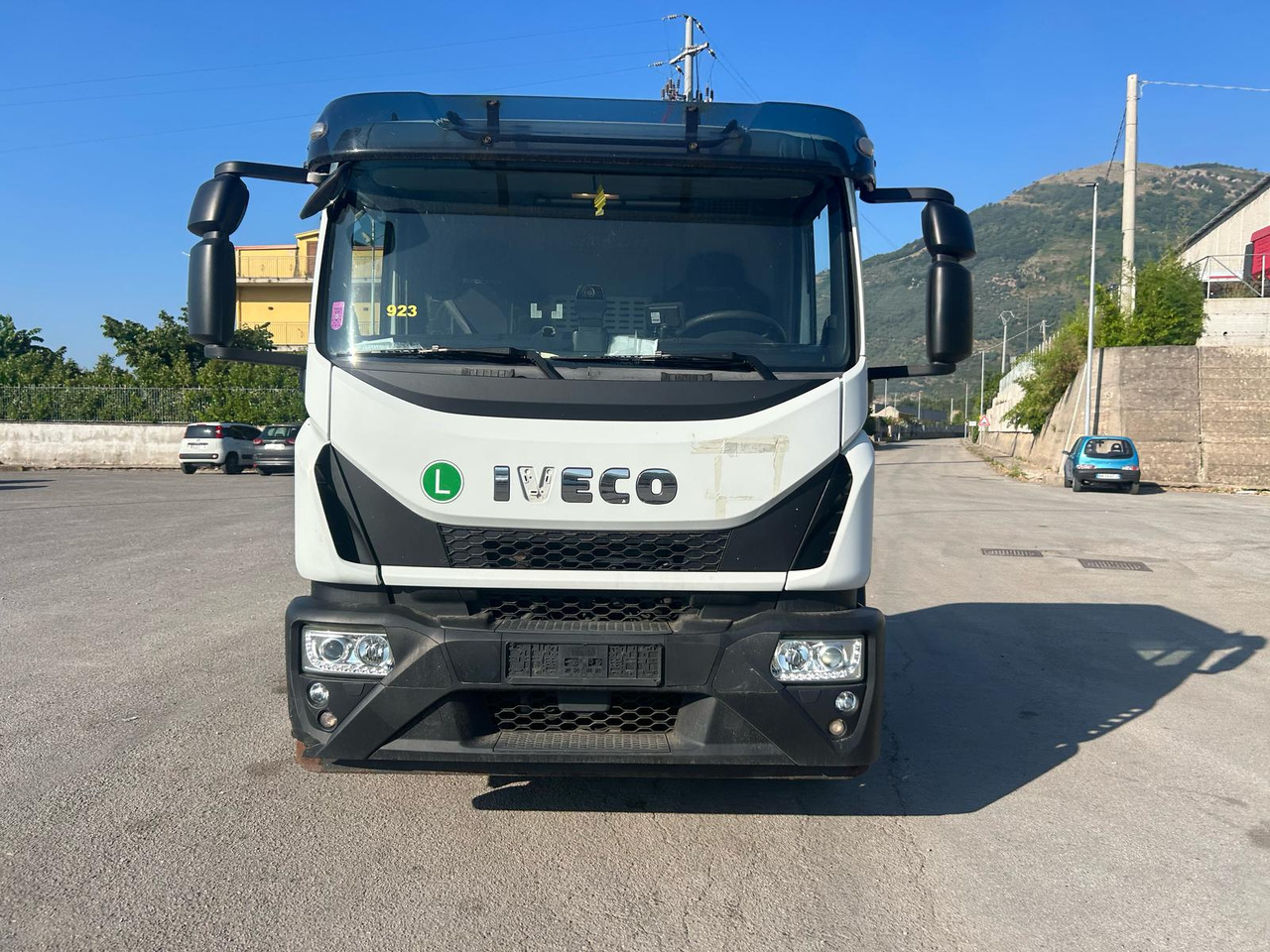 IVECO EUROCARGO 180-320 - Camión chasis: foto 5 IVECO EUROCARGO 180-320 - Camión chasis: foto 5