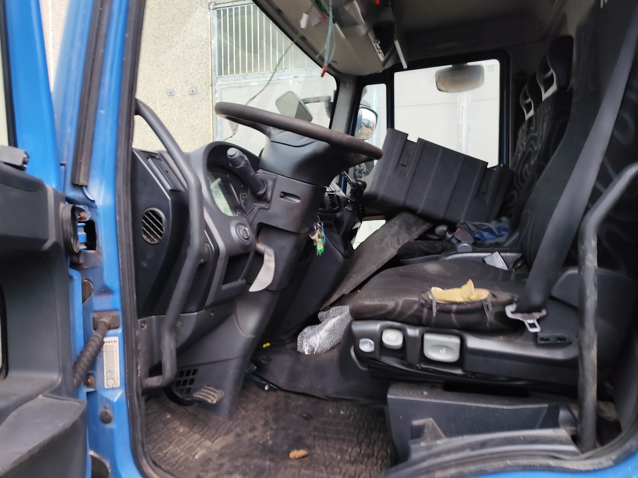 IVECO EUROCARGO 190EL28 - Camión chasis: foto 4 IVECO EUROCARGO 190EL28 - Camión chasis: foto 4