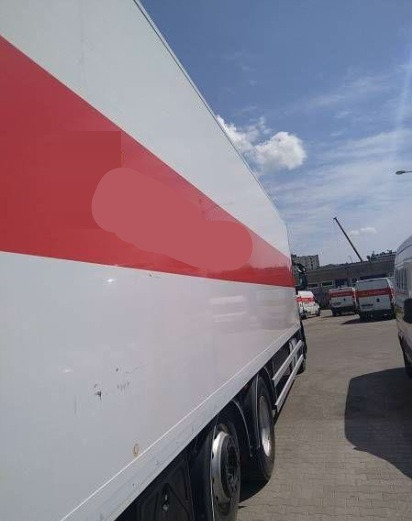 IVECO STRALIS AD 260S31 XP - Camión caja cerrada: foto 4 IVECO STRALIS AD 260S31 XP - Camión caja cerrada: foto 4