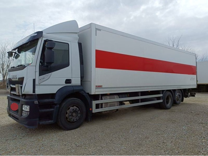 IVECO STRALIS AD 260S31 XP - Camión caja cerrada: foto 2 IVECO STRALIS AD 260S31 XP - Camión caja cerrada: foto 2