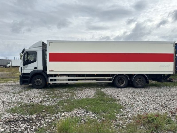 IVECO STRALIS AD 260S31 XP - Camión chasis: foto 2 IVECO STRALIS AD 260S31 XP - Camión chasis: foto 2