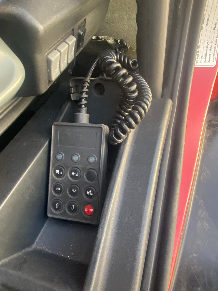 Camión caja abierta IVECO STRALIS CUBE 260S31: foto 30