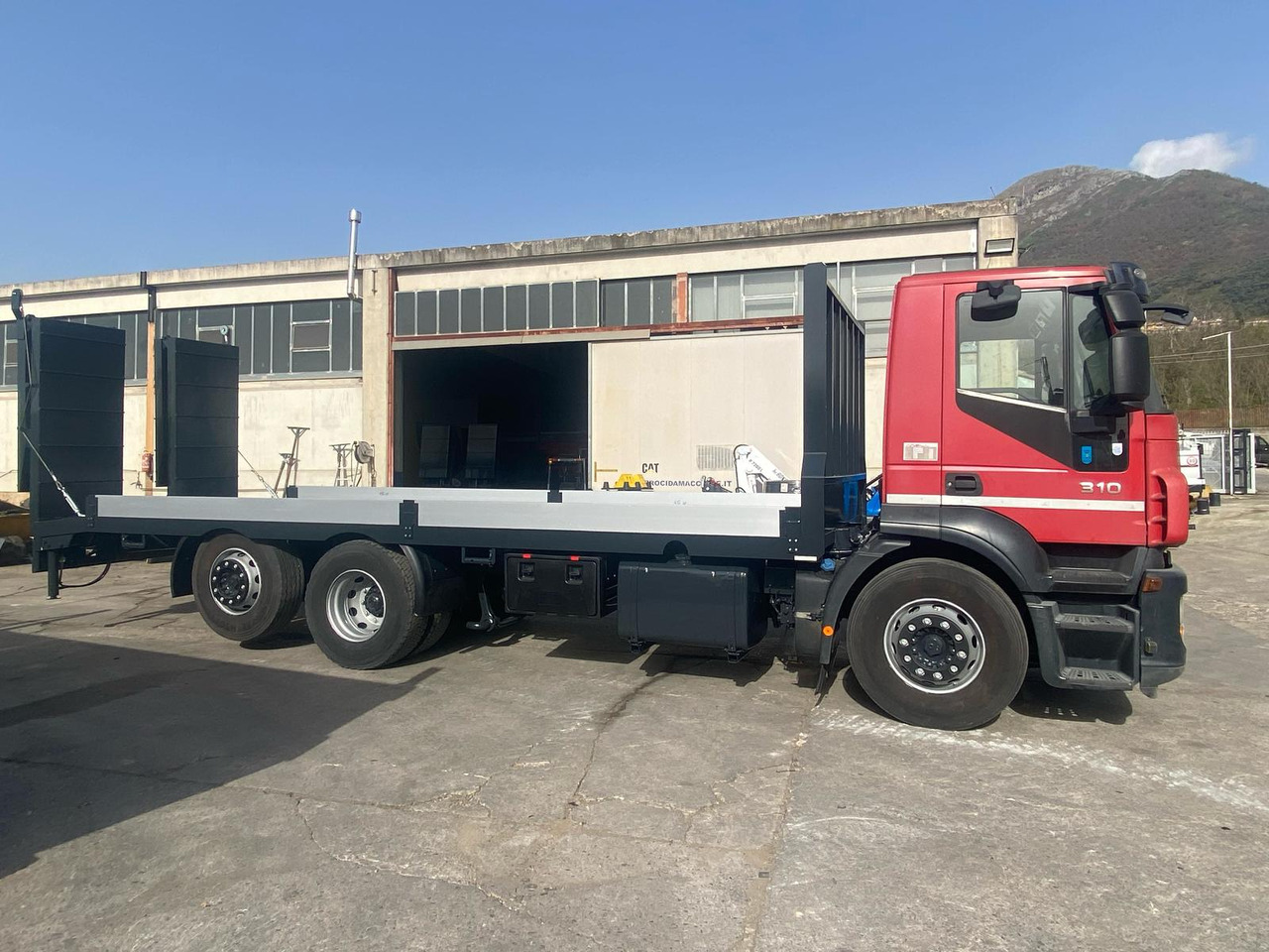 Camión caja abierta IVECO STRALIS CUBE 260S31: foto 17