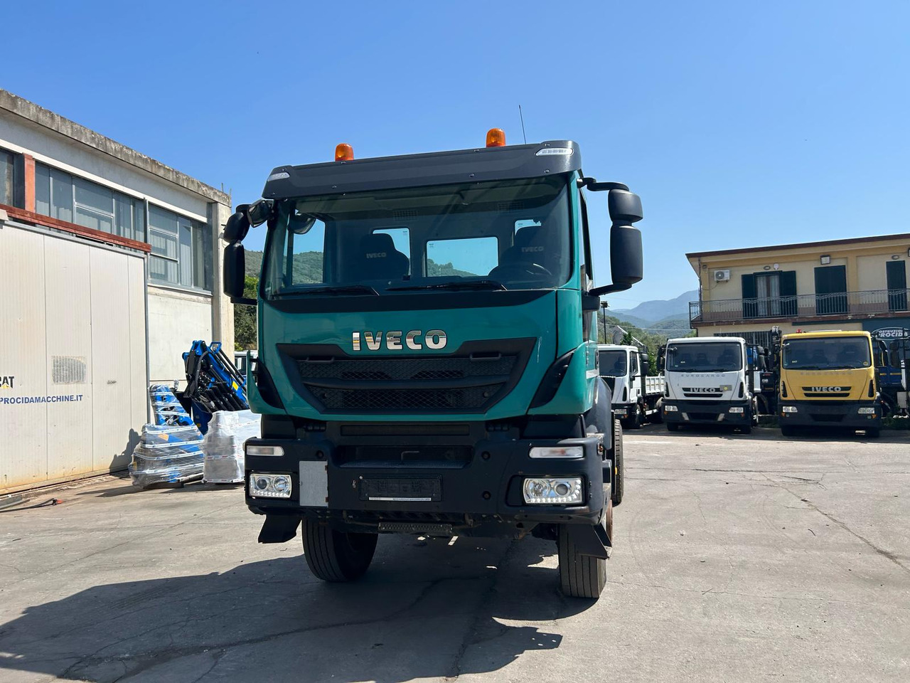 IVECO TRAKKER 190T41 - Camión chasis: foto 5 IVECO TRAKKER 190T41 - Camión chasis: foto 5