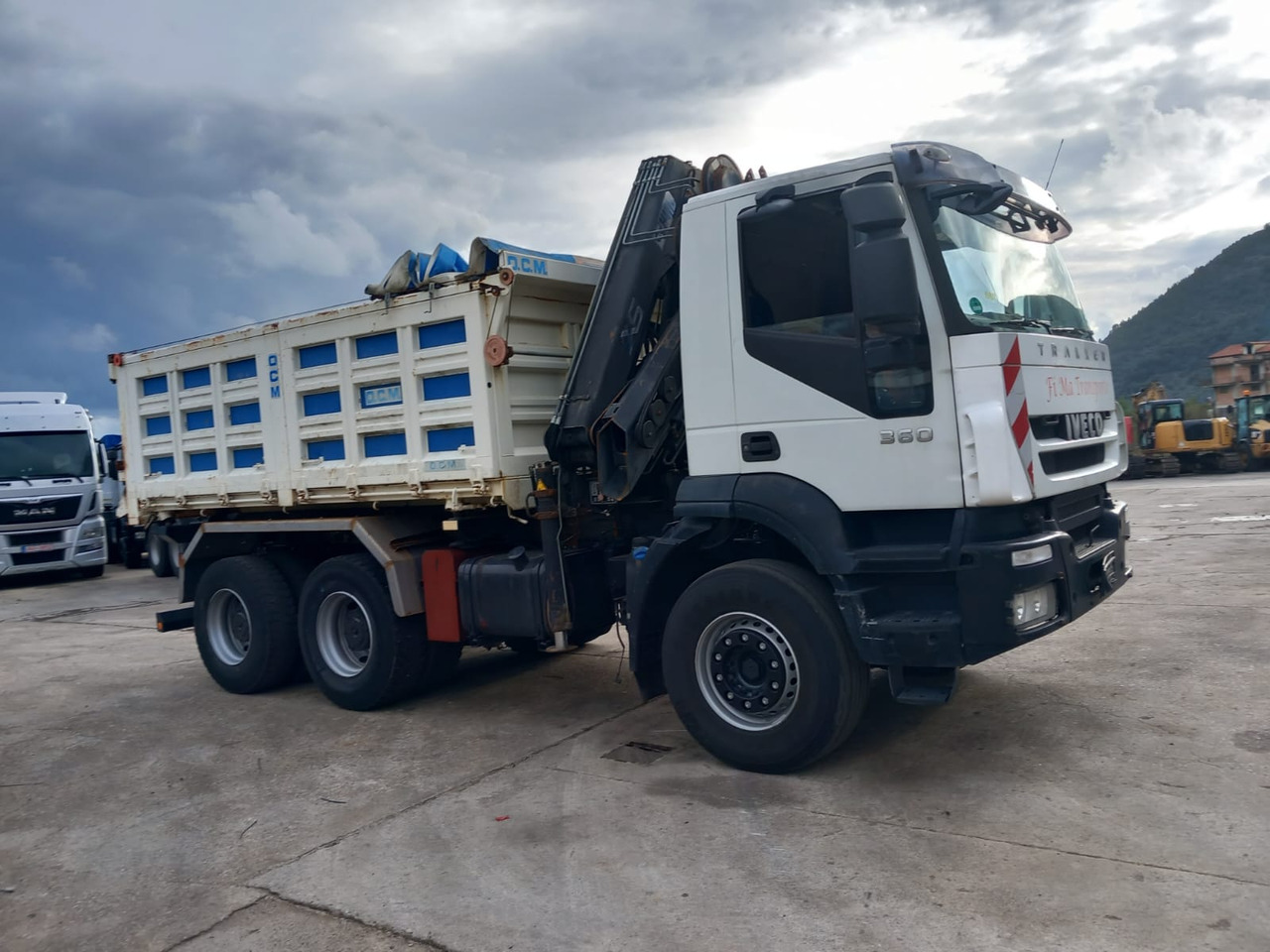 Camión grúa IVECO TRAKKER 260T36: foto 10