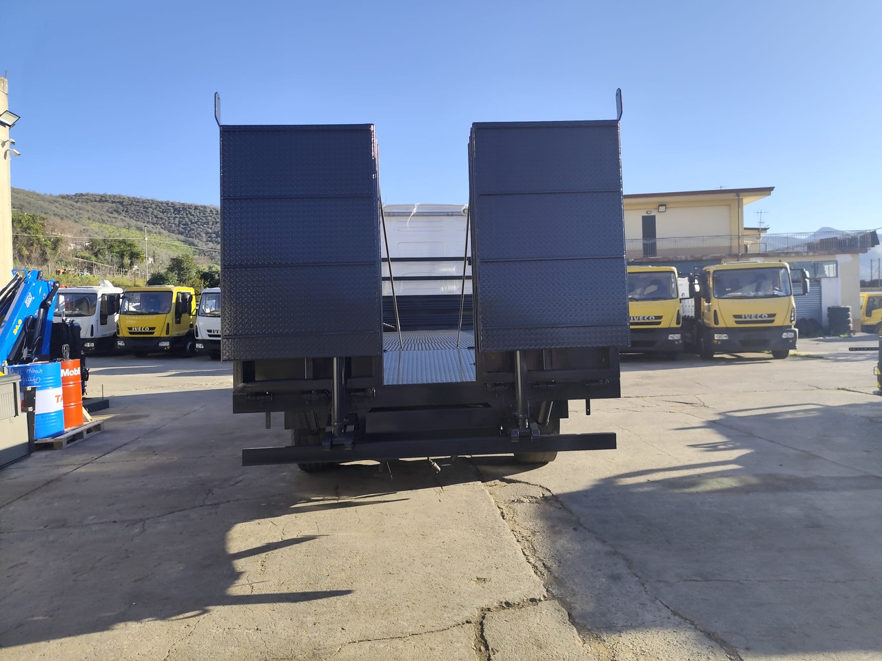 VOLVO FH16.660 - Camión caja abierta: foto 2 VOLVO FH16.660 - Camión caja abierta: foto 2