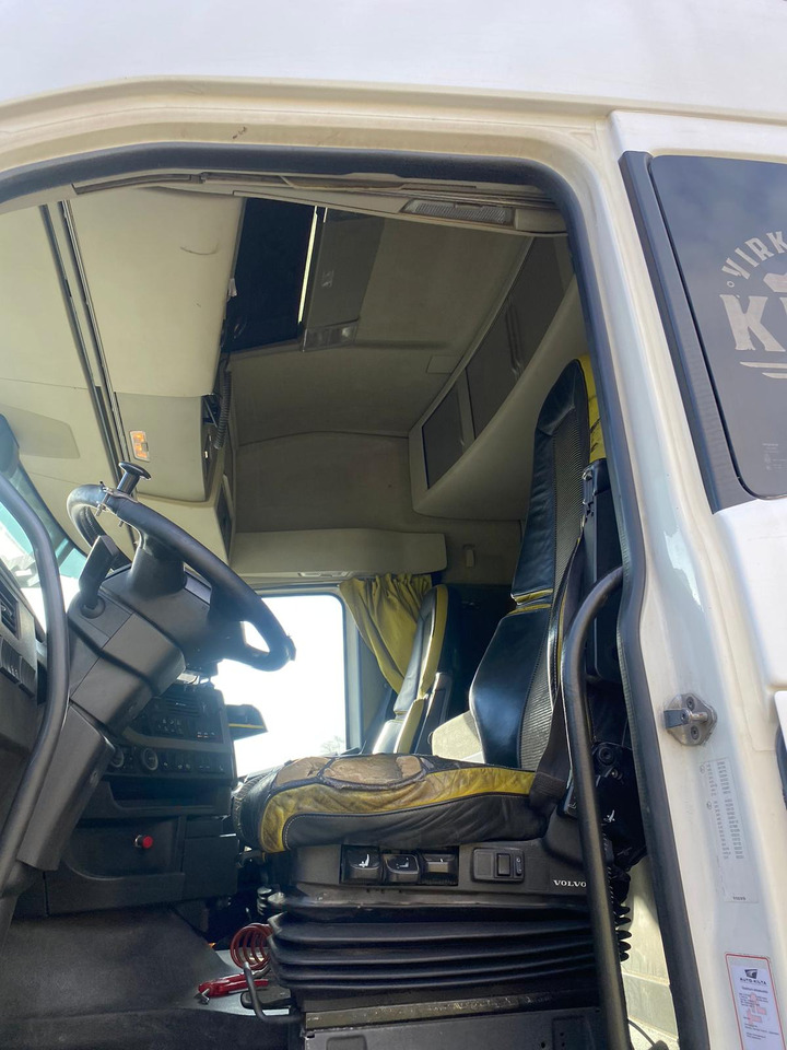 VOLVO FH16.660 - Camión caja abierta: foto 4 VOLVO FH16.660 - Camión caja abierta: foto 4