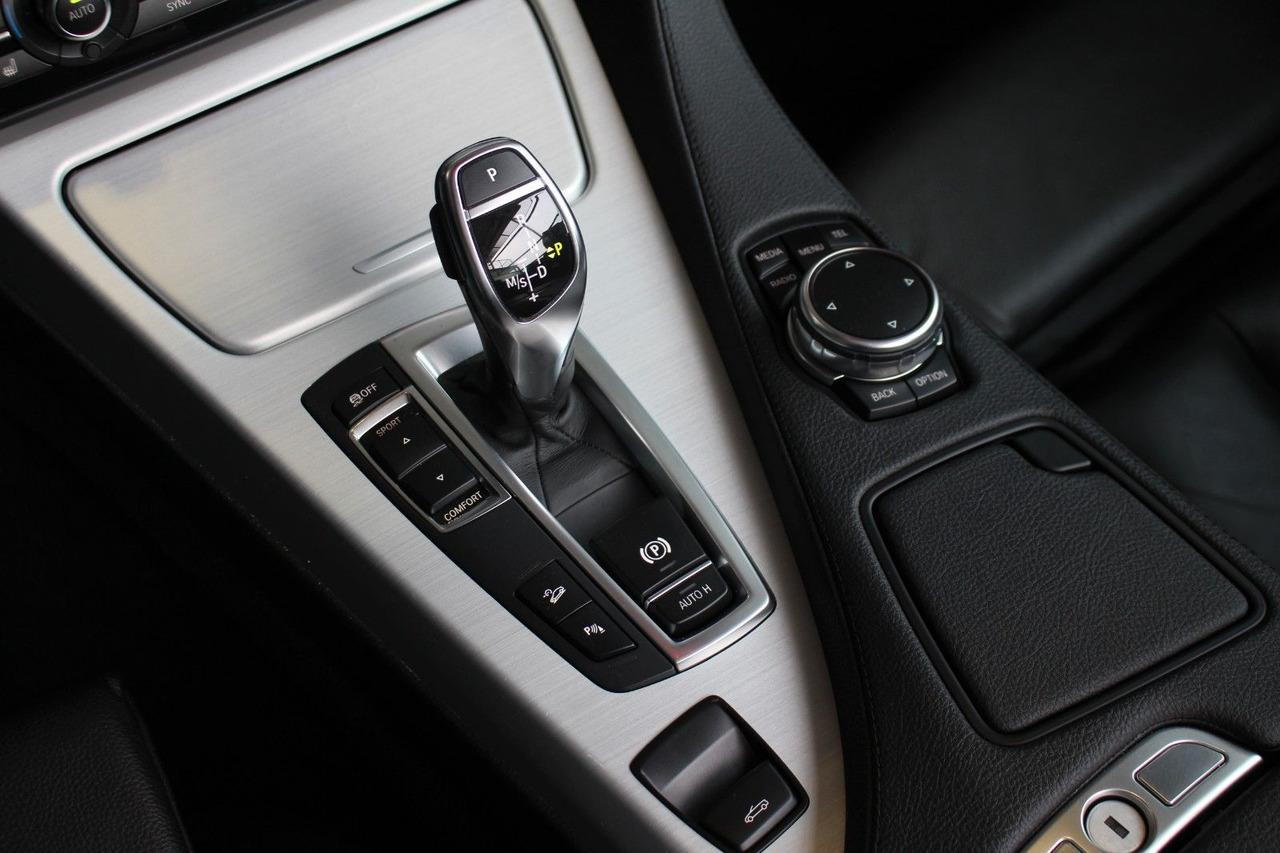 Descapotable BMW 640d xDrive Cabrio Leder Memory Kamera H&K: foto 18 Descapotable BMW 640d xDrive Cabrio Leder Memory Kamera H&K: foto 18