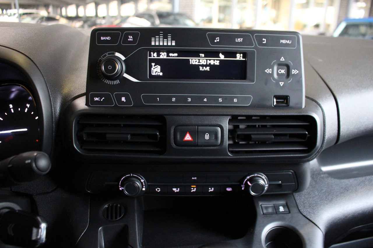 Furgoneta pequeña Citroën Berlingo Kasten Club XL/L2 EHZ 3-Sitzer AHK: foto 18