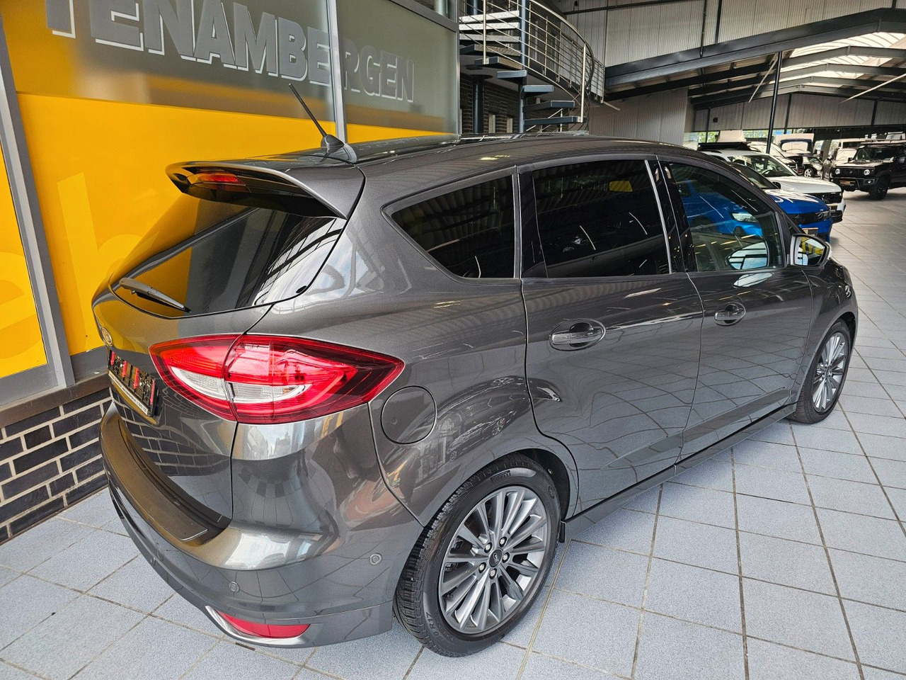 Ford C-MAX 1.5 Sport Automatik Bi-Xenon Navi Standhzg - Furgoneta de pasajeros: foto 3 Ford C-MAX 1.5 Sport Automatik Bi-Xenon Navi Standhzg - Furgoneta de pasajeros: foto 3