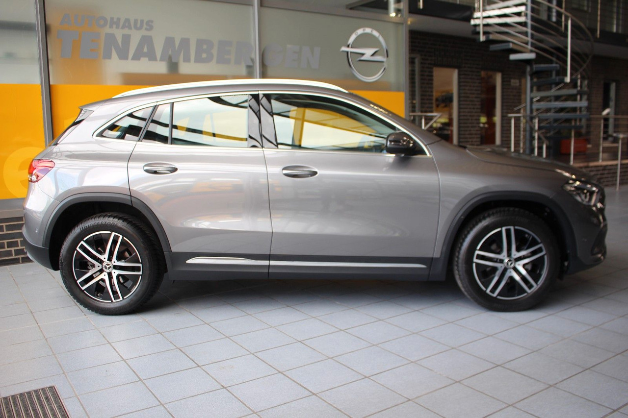 Mercedes-Benz GLA 180 Progressive Navi LED Kamera - SUV/ Todoterreno: foto 3 Mercedes-Benz GLA 180 Progressive Navi LED Kamera - SUV/ Todoterreno: foto 3