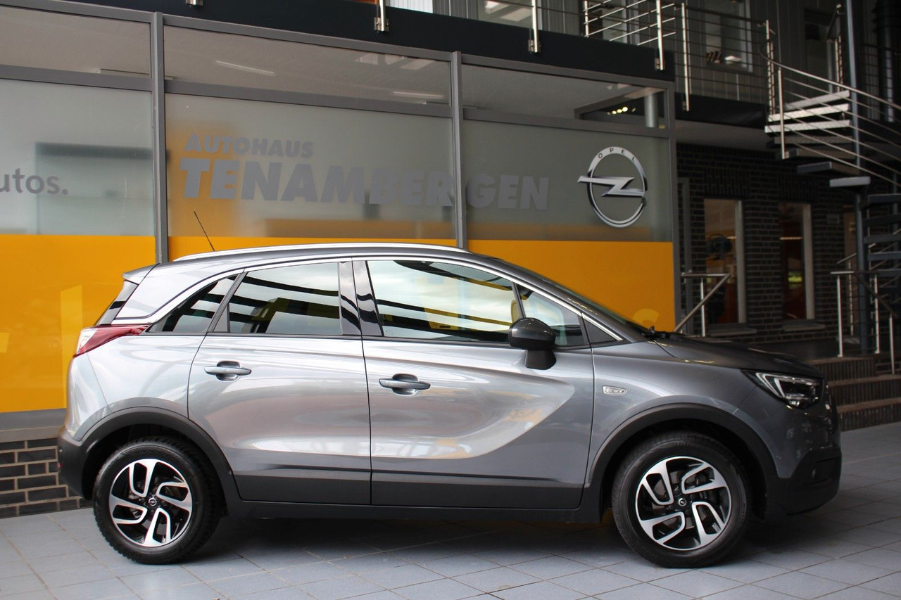 Opel Crossland (X) 1,2 Ultimate Pano Navi Kamera LED - Sedan: foto 3 Opel Crossland (X) 1,2 Ultimate Pano Navi Kamera LED - Sedan: foto 3