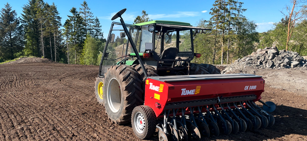 JOHN DEERE 1950 - Tractor: foto 5 JOHN DEERE 1950 - Tractor: foto 5