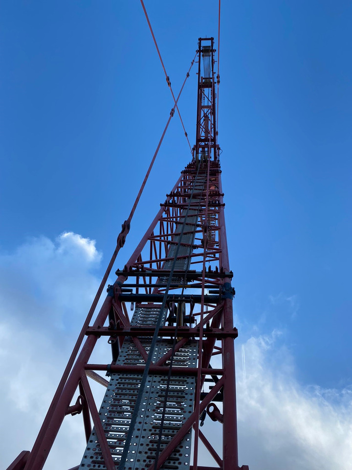 SENNEBOGEN 3300 - Grúa sobre orugas: foto 3 SENNEBOGEN 3300 - Grúa sobre orugas: foto 3