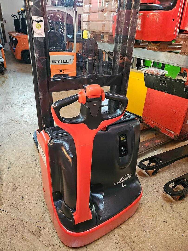 Linde L12 - Apilador: foto 5 Linde L12 - Apilador: foto 5