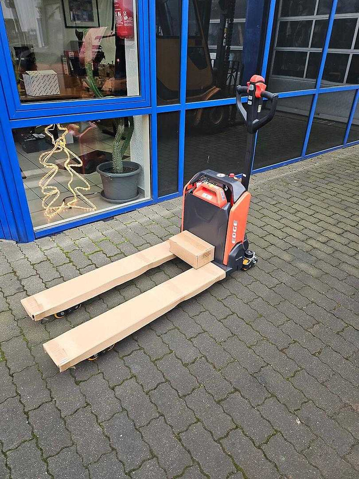 Noblelift PT E15N - Transpaleta: foto 4 Noblelift PT E15N - Transpaleta: foto 4