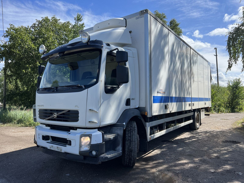 Volvo FL 290 - Camión caja cerrada: foto 1 Volvo FL 290 - Camión caja cerrada: foto 1