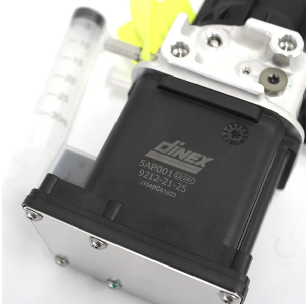 Mercedes-Benz Actros AdBlue Pomp A 000 140 79 78 Nieuw - Procesamiento de combustible para Camión: foto 3 Mercedes-Benz Actros AdBlue Pomp A 000 140 79 78 Nieuw - Procesamiento de combustible para Camión: foto 3