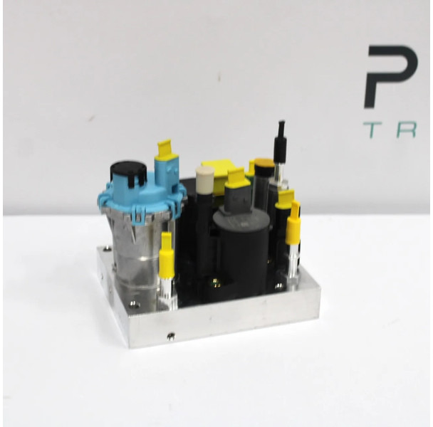 Volvo FH/FM AdBlue Pomp 21679299 | 7421892627 | 23387854 Nieuw - Procesamiento de combustible para Camión: foto 1 Volvo FH/FM AdBlue Pomp 21679299 | 7421892627 | 23387854 Nieuw - Procesamiento de combustible para Camión: foto 1