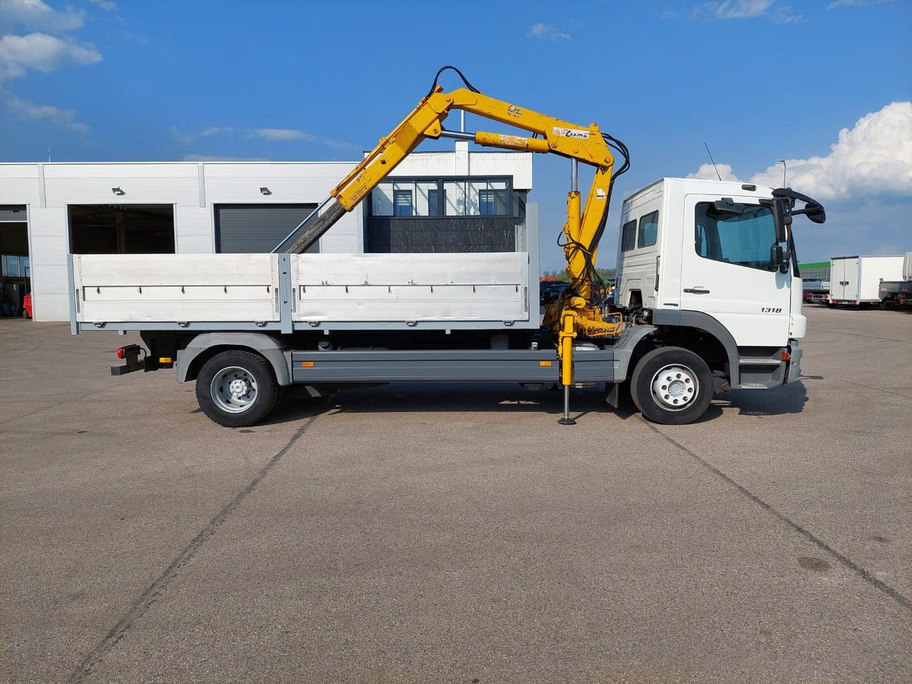 MERCEDES-BENZ Atego - Camión grúa: foto 1 MERCEDES-BENZ Atego - Camión grúa: foto 1