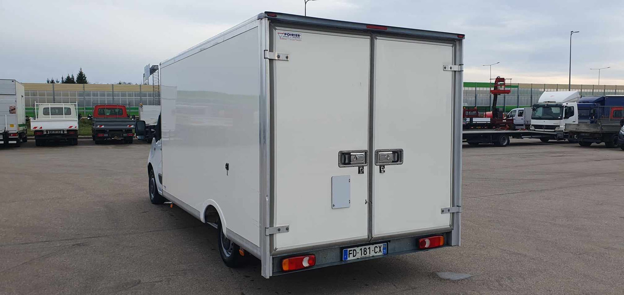RENAULT Master - Camión isotérmico: foto 4 RENAULT Master - Camión isotérmico: foto 4