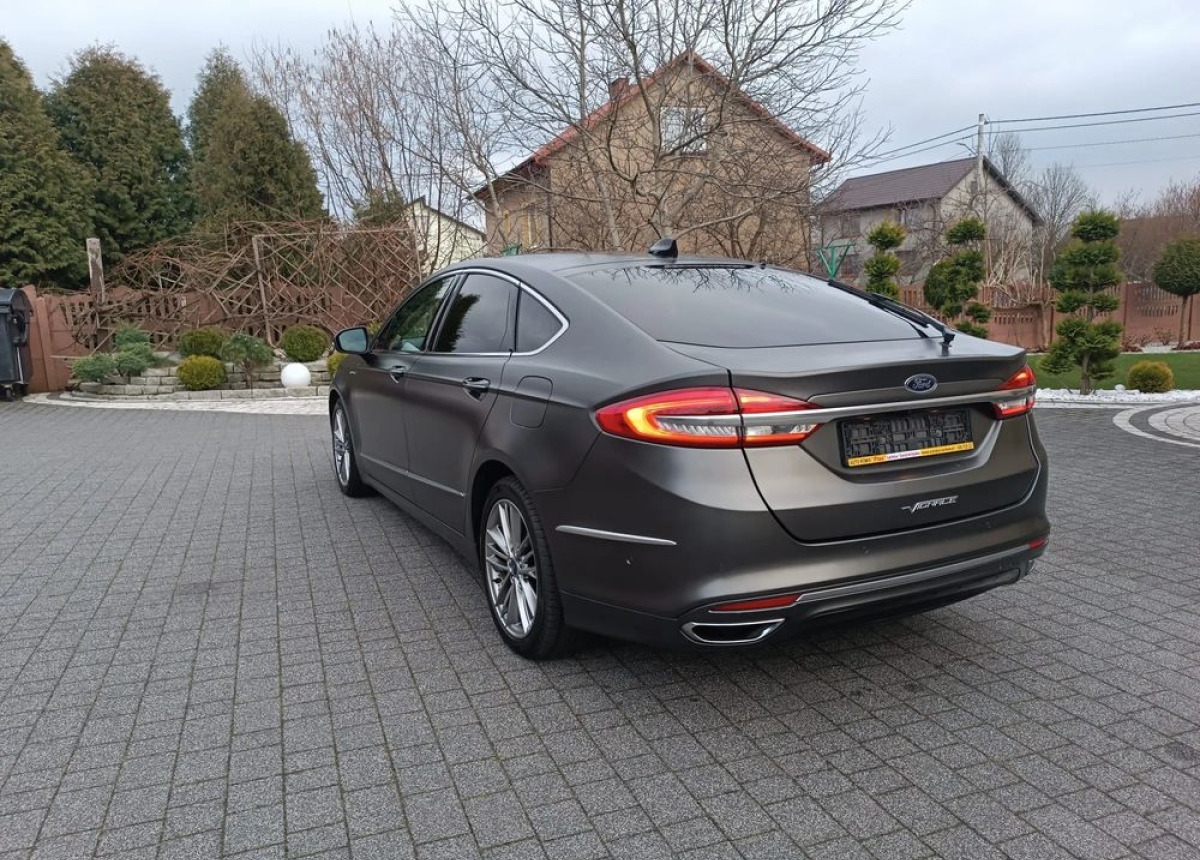 Ford Mondeo Ford 2.0 EcoBlue Vignale - Sedan: foto 4 Ford Mondeo Ford 2.0 EcoBlue Vignale - Sedan: foto 4