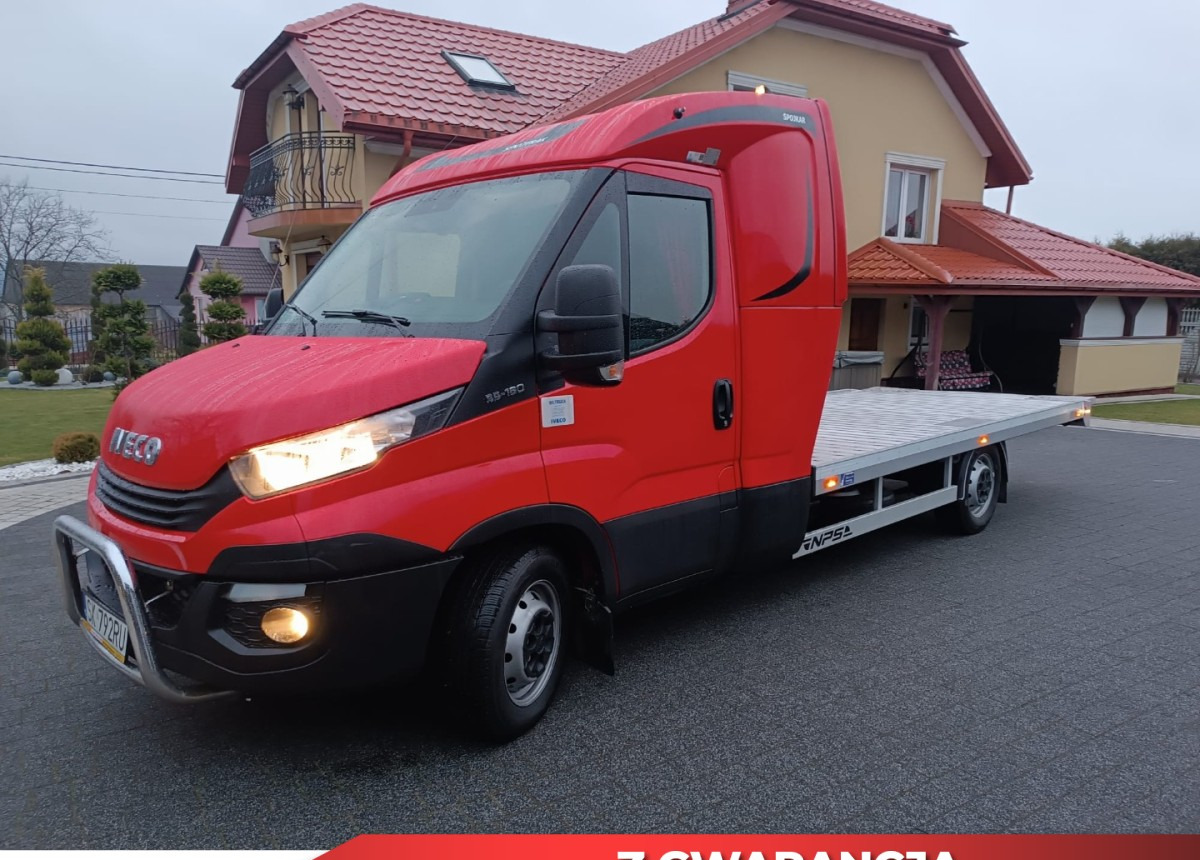 Iveco Daily 35-180 Autolaweta Sypialnia STAN WZOROWY VAT 23 - Grua de remolque autos: foto 1 Iveco Daily 35-180 Autolaweta Sypialnia STAN WZOROWY VAT 23 - Grua de remolque autos: foto 1