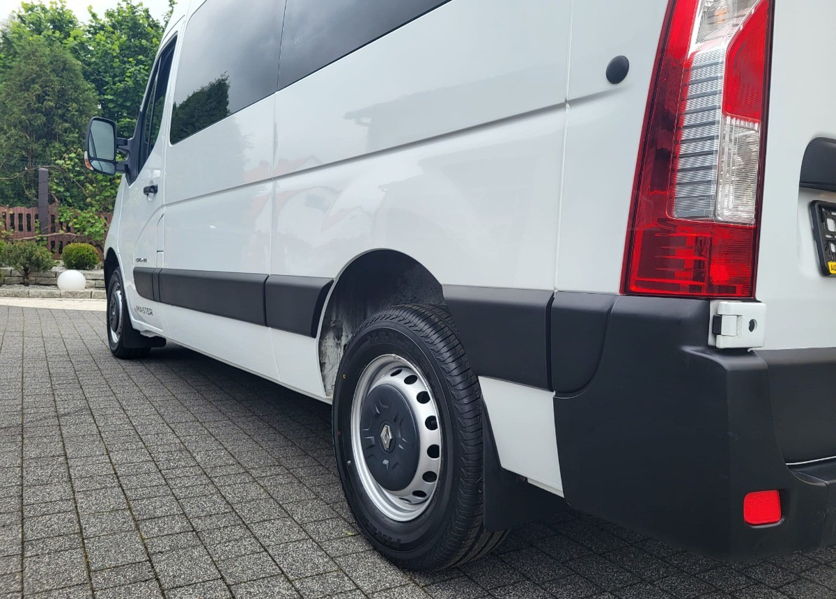 Minibús, Furgoneta de pasajeros Renault Master 2.3 170ps. L2H2 8-osobowy Serwisowany I właściciel: foto 8 Minibús, Furgoneta de pasajeros Renault Master 2.3 170ps. L2H2 8-osobowy Serwisowany I właściciel: foto 8