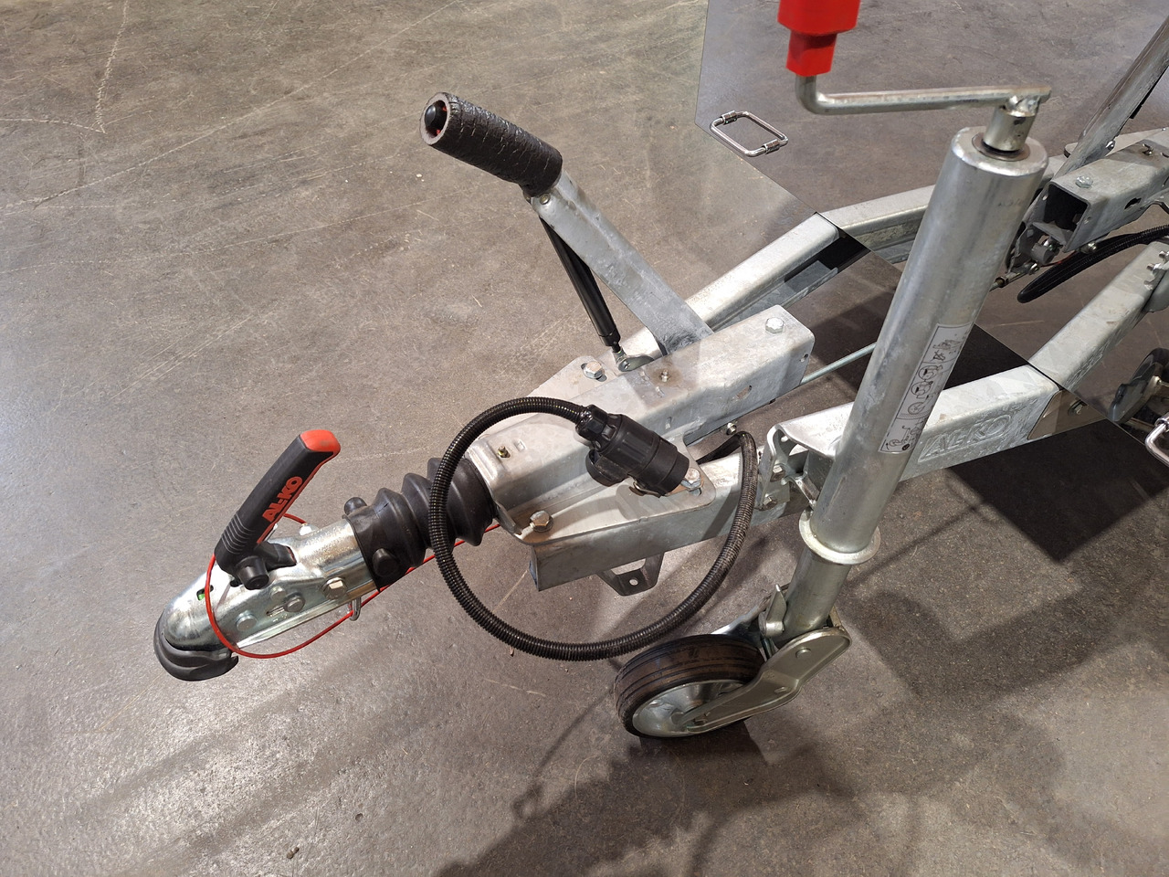 Leasing de Deli Star Trailer American 4000 - EU standards Deli Star Trailer American 4000 - EU standards: foto 8